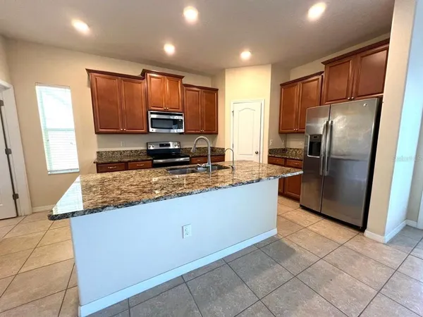 $2,450 | 18815 Hampstead Heath Court, Land O Lakes, FL 34638