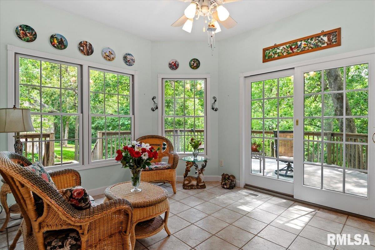 49 Woodland Trail Rochester, IL 62563 - Photo 22 of 98