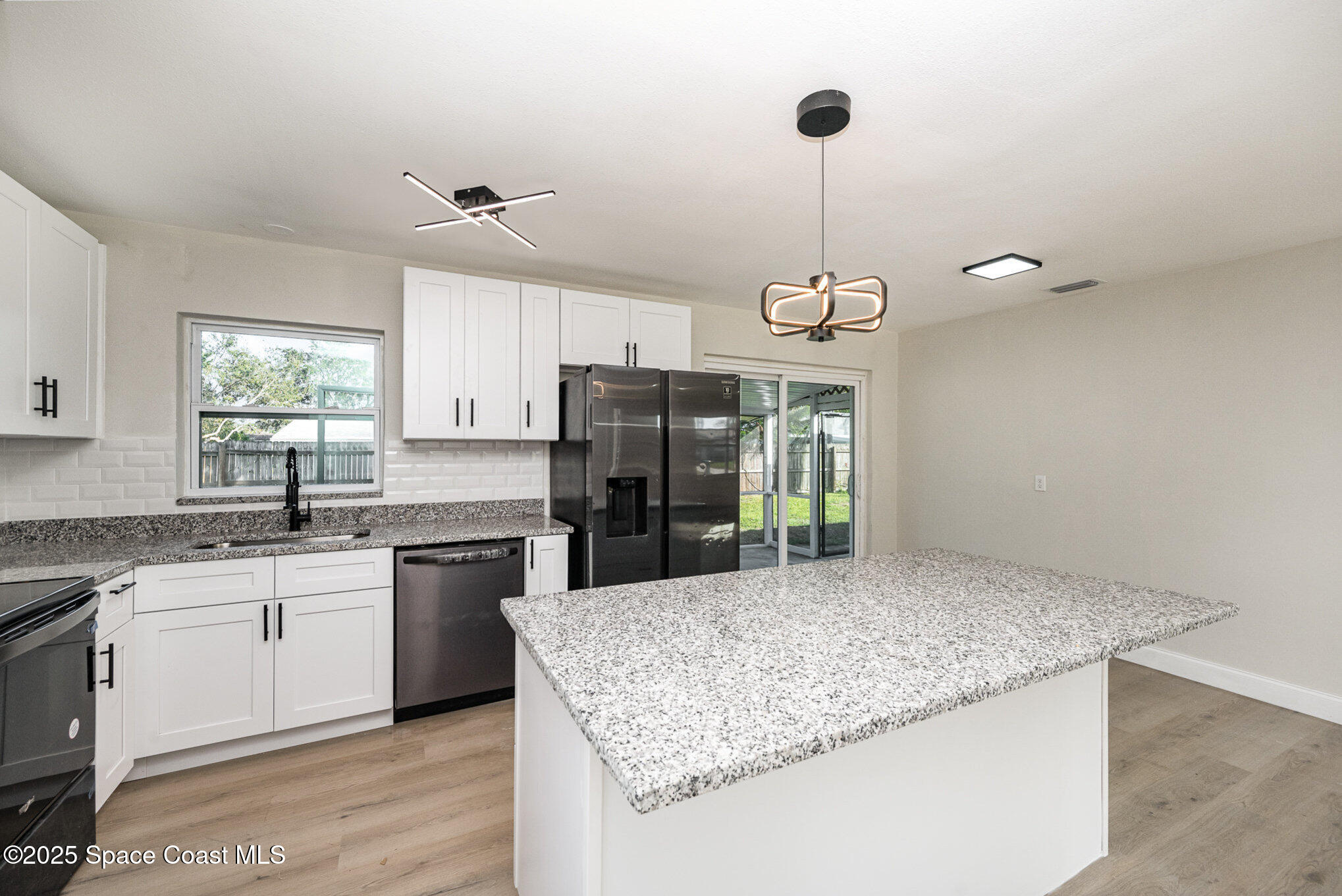 118 1st Street Merritt Island, FL 32953 - Photo 10 of 23 010_file_775