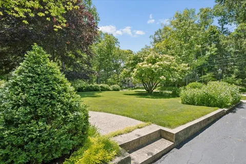 $1,199,000 | 957 Wade Street, Highland Park, IL 60035