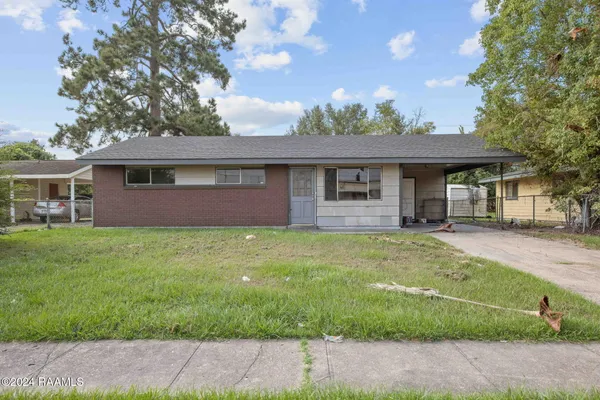 $1,250,000 | 305 Thelma Drive, Lafayette, LA 70506