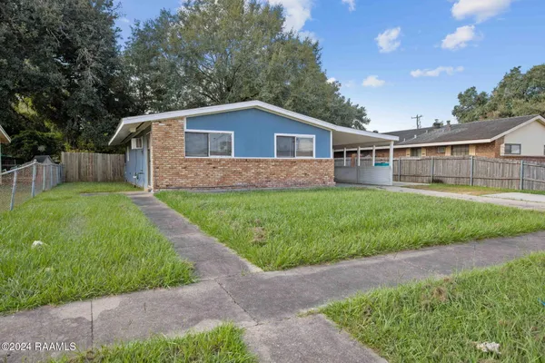 $1,250,000 | 305 Thelma Drive, Lafayette, LA 70506