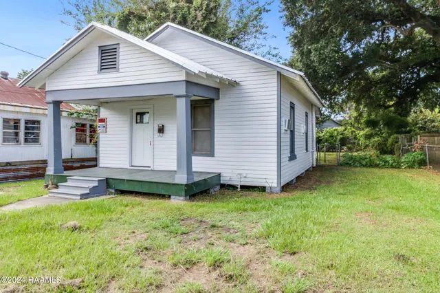 $1,250,000 | 305 Thelma Drive, Lafayette, LA 70506