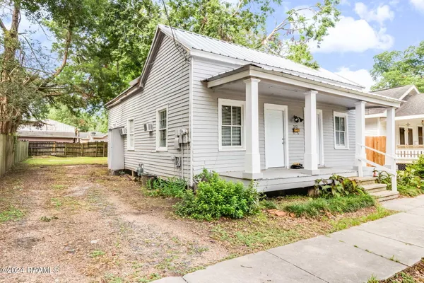 $1,250,000 | 305 Thelma Drive, Lafayette, LA 70506