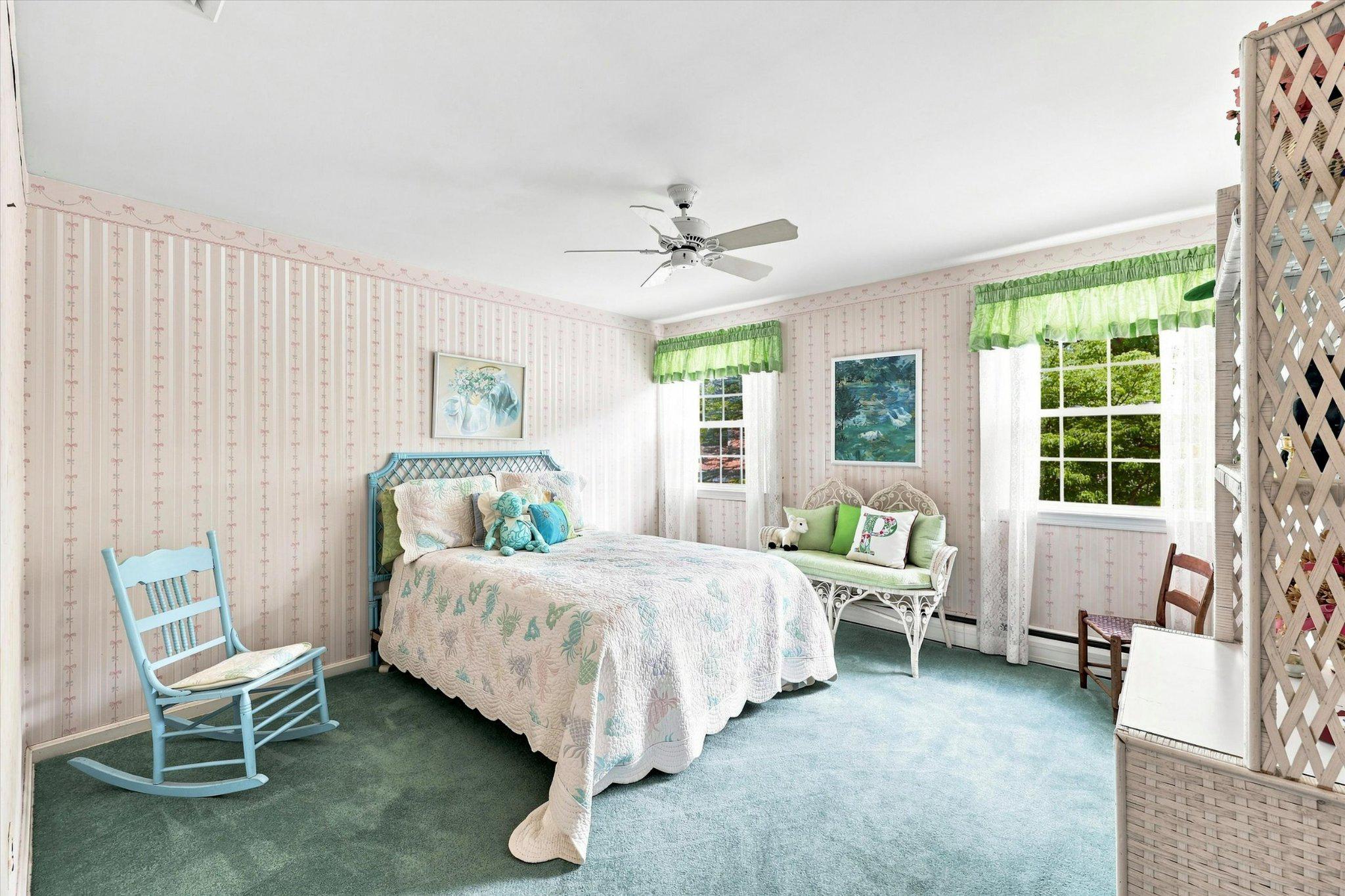 809 Cloverly Road Berwyn, PA 19312 - Photo 27 of 32 Charming bedroom retreat.