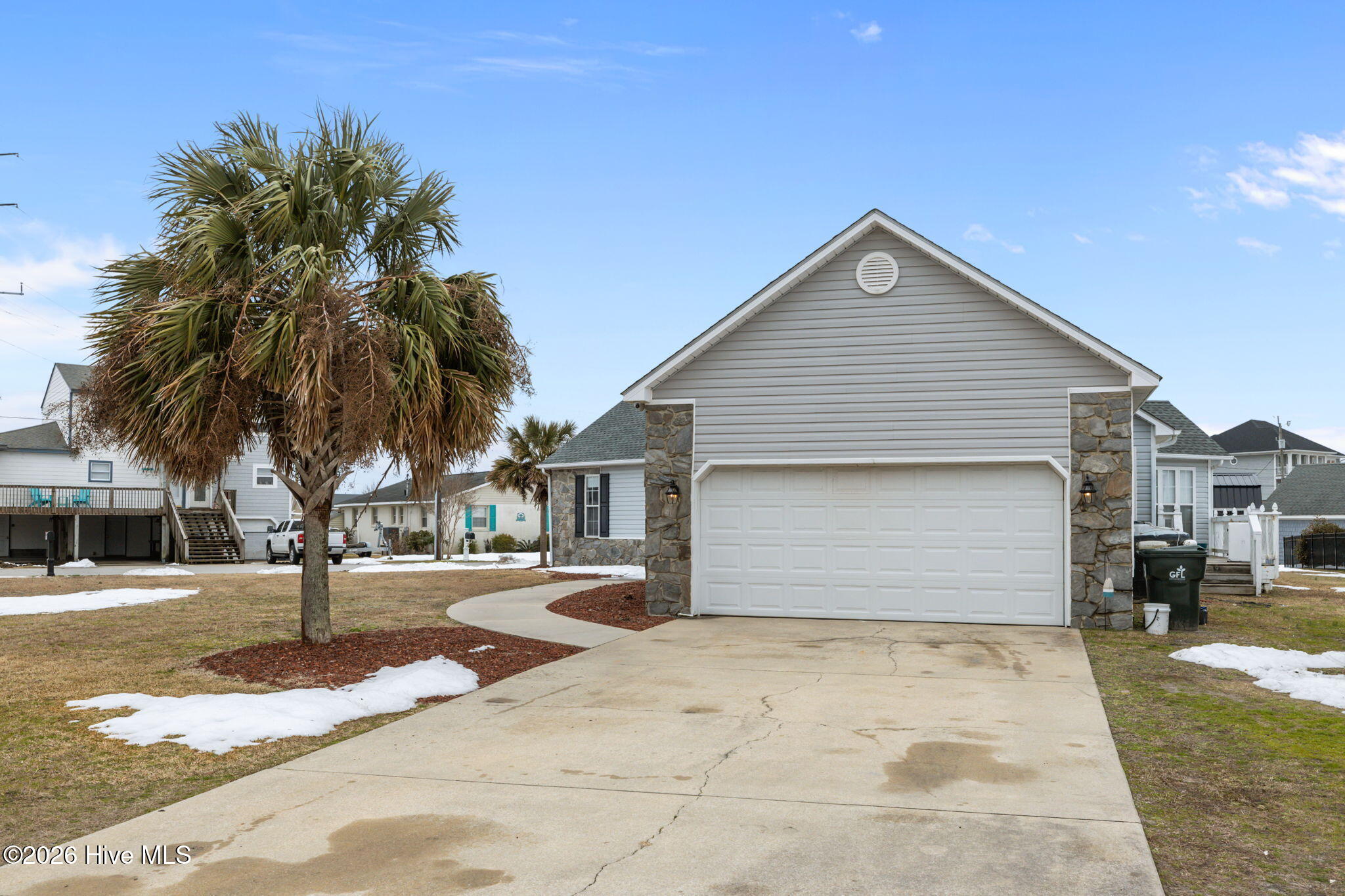 203 Old Causeway Road Atlantic Beach, NC 28512 - Photo 34 of 50 garage