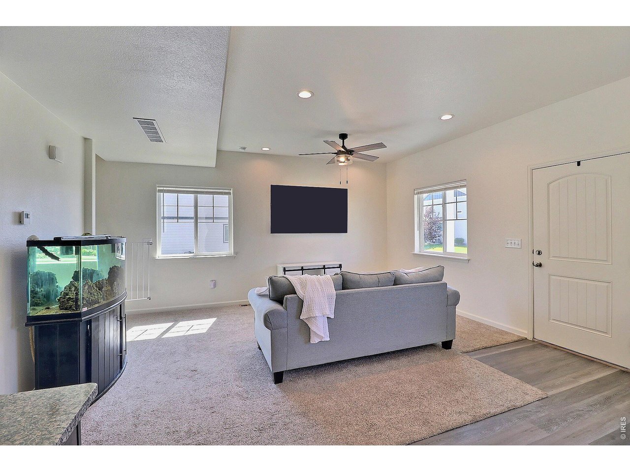 4355 24th Street Road, Unit 3204 Greeley, CO 80634 - Photo 3 of 34 Living Room