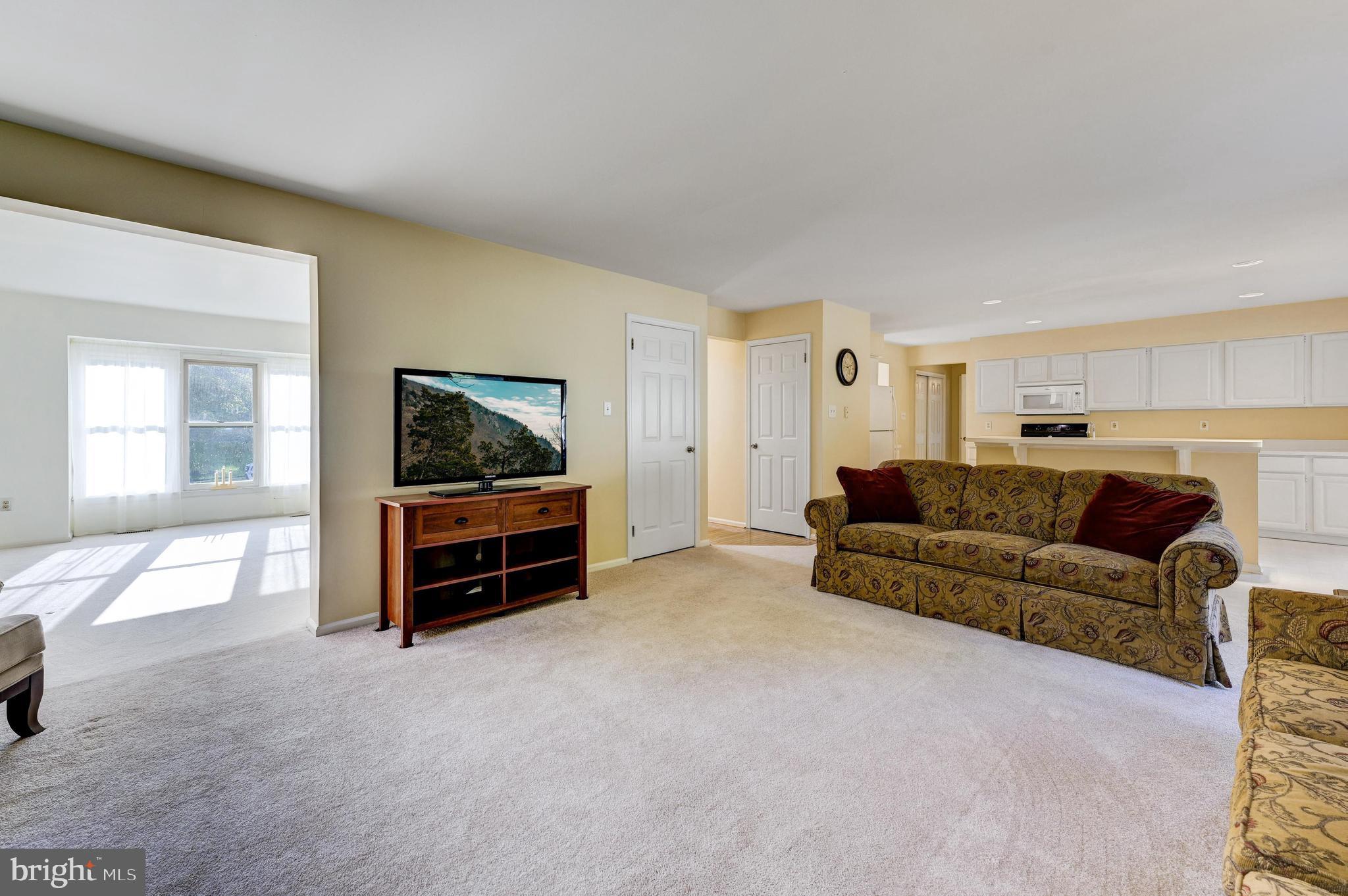 128 Rabbit Run Road Sewell, NJ 08080 - Photo 8 of 27 Gallery Image 8