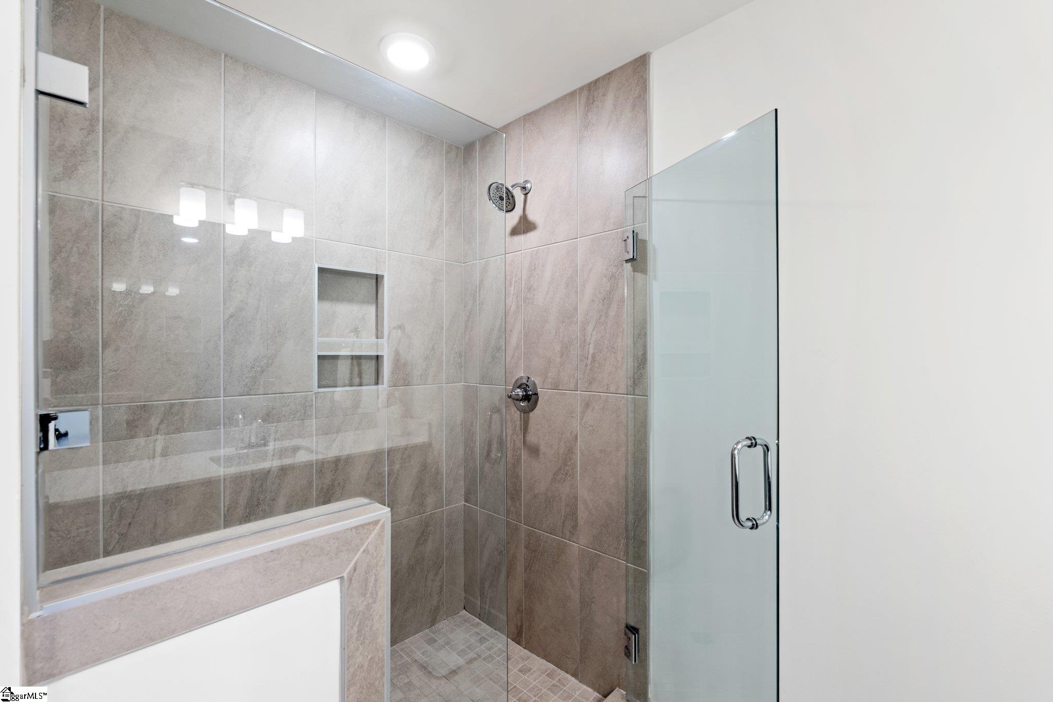28 Elmsley Road Greenville, SC 29607 - Photo 14 of 32