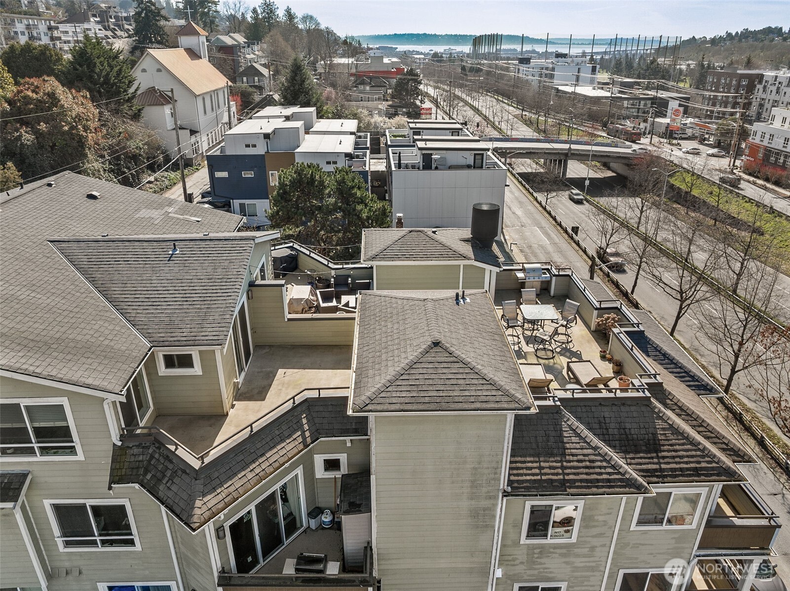 3232 15th Avenue West Seattle, WA 98119 - Photo 14 of 19