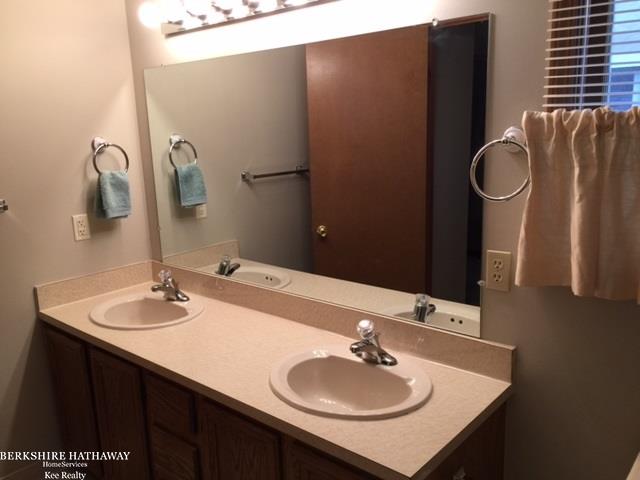 492 Buttercup Drive Rochester, MI 48307 - Photo 12 of 14