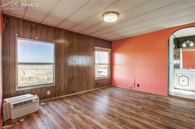 5274 South Yoder Road Yoder, CO 80864 - Photo 27 of 42 BEDROOM #1 WITH ENSUITE