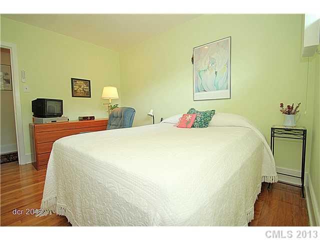 4204 Randolph Road Charlotte, NC 28211 - Photo 11 of 16 Gallery Image 11