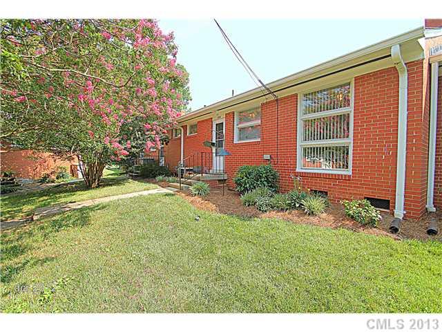 4204 Randolph Road Charlotte, NC 28211 - Photo 13 of 16 Gallery Image 13
