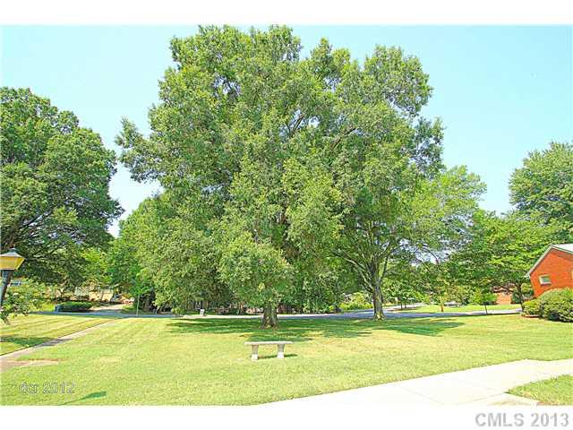 4204 Randolph Road Charlotte, NC 28211 - Photo 15 of 16 Gallery Image 15