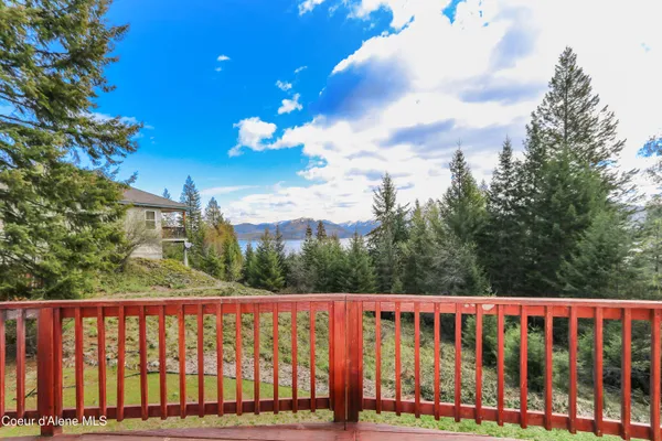$915,000 | 6101 Bottle Bay Road, Sagle, ID 83860