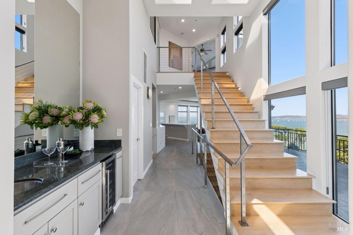 207 Taylor Road Tiburon, CA 94920 - Photo 26 of 67 Gallery Image 26