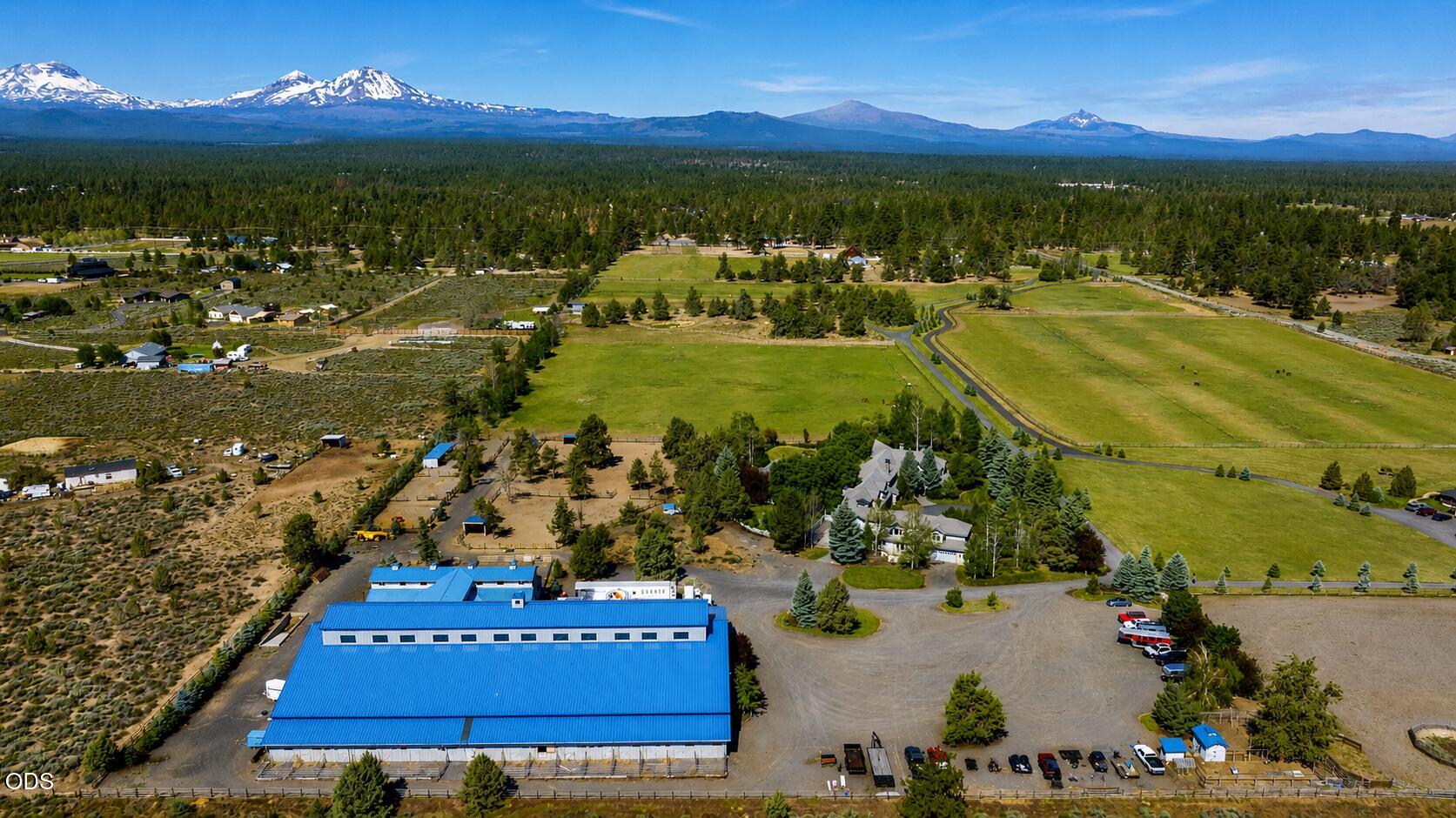 67480 Cloverdale Road Bend, OR 97703 - Photo 54 of 62