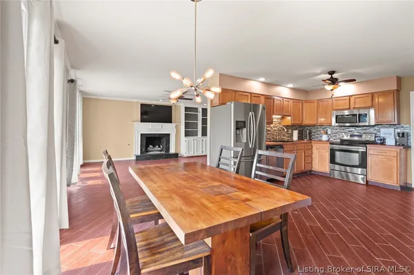 $365,000 | 3510 Utica Pike, Jeffersonville, IN 47130