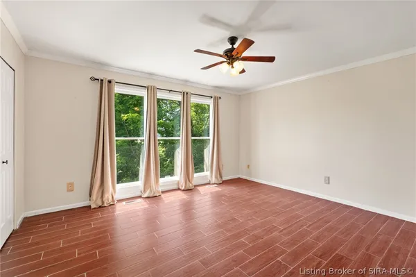 $365,000 | 3510 Utica Pike, Jeffersonville, IN 47130