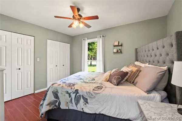 $365,000 | 3510 Utica Pike, Jeffersonville, IN 47130