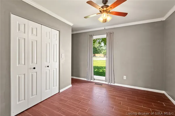 $365,000 | 3510 Utica Pike, Jeffersonville, IN 47130