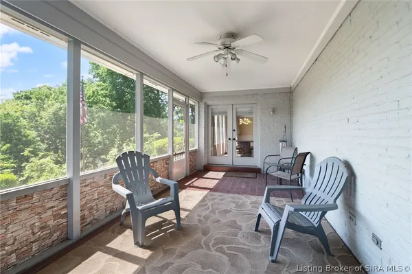 $365,000 | 3510 Utica Pike, Jeffersonville, IN 47130