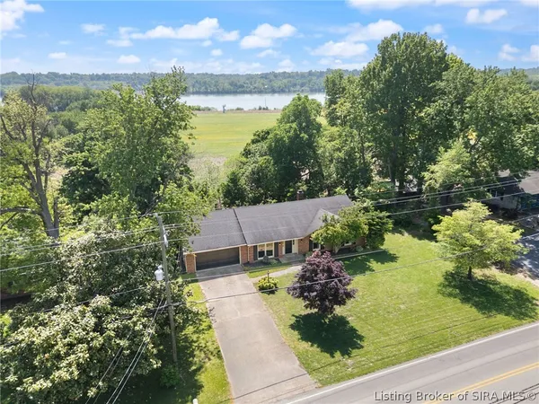 $365,000 | 3510 Utica Pike, Jeffersonville, IN 47130