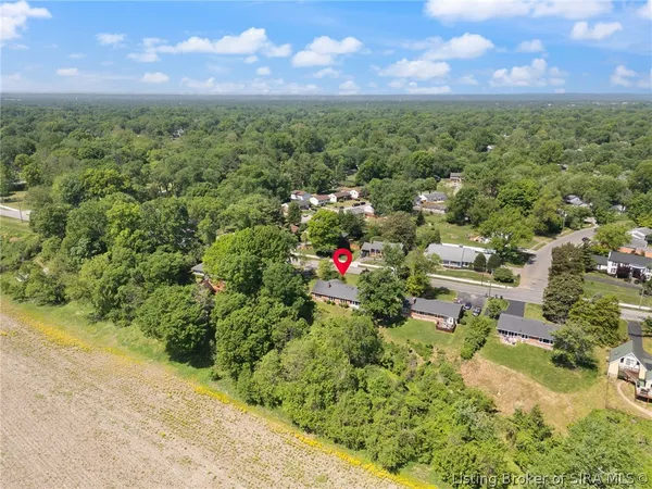 $365,000 | 3510 Utica Pike, Jeffersonville, IN 47130