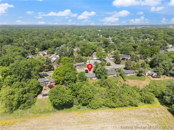 $365,000 | 3510 Utica Pike, Jeffersonville, IN 47130
