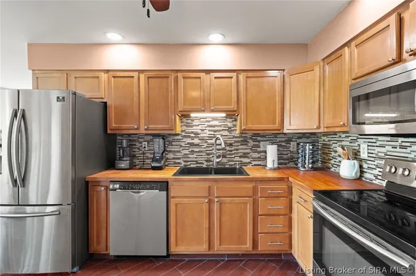 $365,000 | 3510 Utica Pike, Jeffersonville, IN 47130