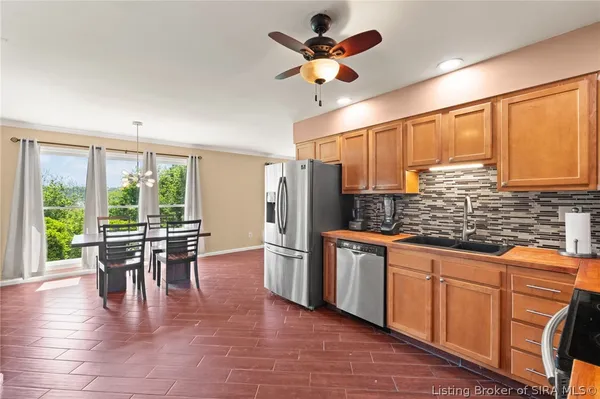 $365,000 | 3510 Utica Pike, Jeffersonville, IN 47130
