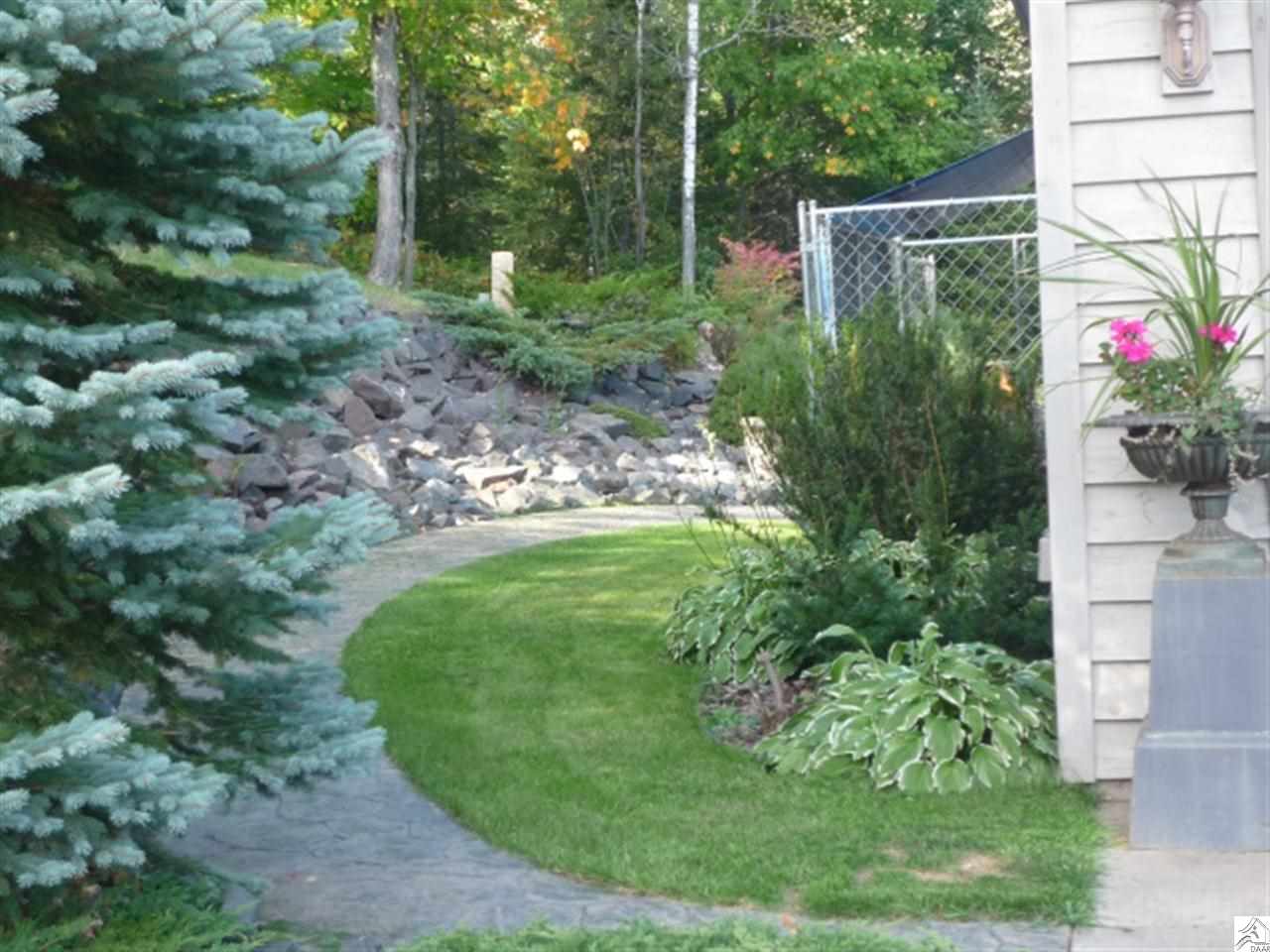 3345 Riley Road Duluth, MN 55803 - Photo 17 of 17 Beautifying the dog's kennel