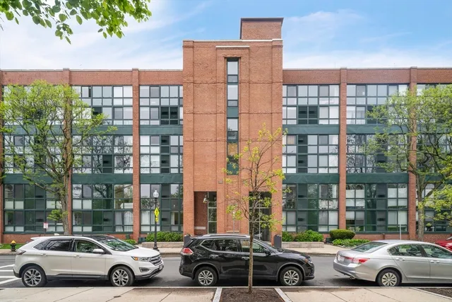 $560,000 | 42 8th Street, Unit 5304, Boston, MA 02129