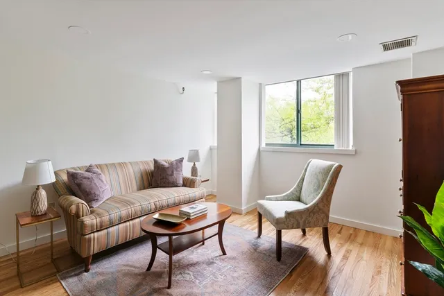 $560,000 | 42 8th Street, Unit 5304, Boston, MA 02129