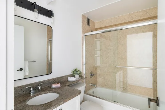 $560,000 | 42 8th Street, Unit 5304, Boston, MA 02129