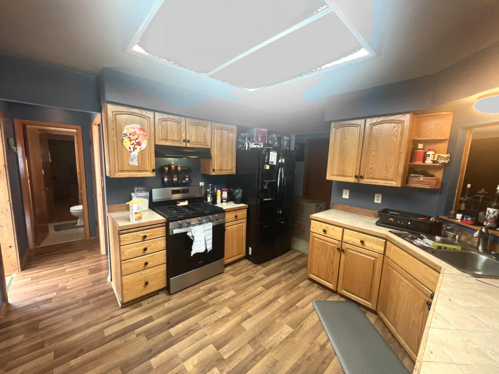 3701 West Bridge Street Greenfield, WI 53221 - Photo 6 of 10 Kitchen