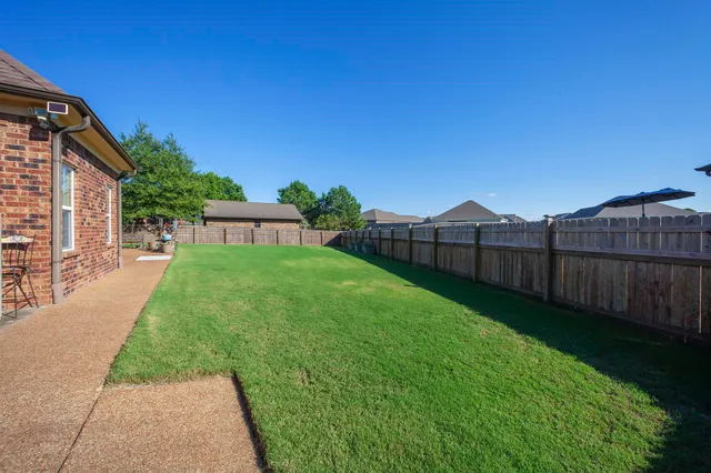 $375,000 | 525 Hedge Rose Boulevard, Somerville, TN 38068