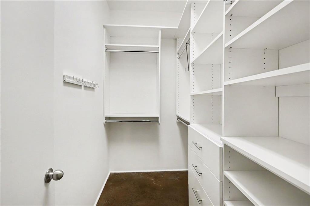 560 Dutch Valley Road Northeast, Unit 2305 Atlanta, GA 30324 - Photo 26 of 29