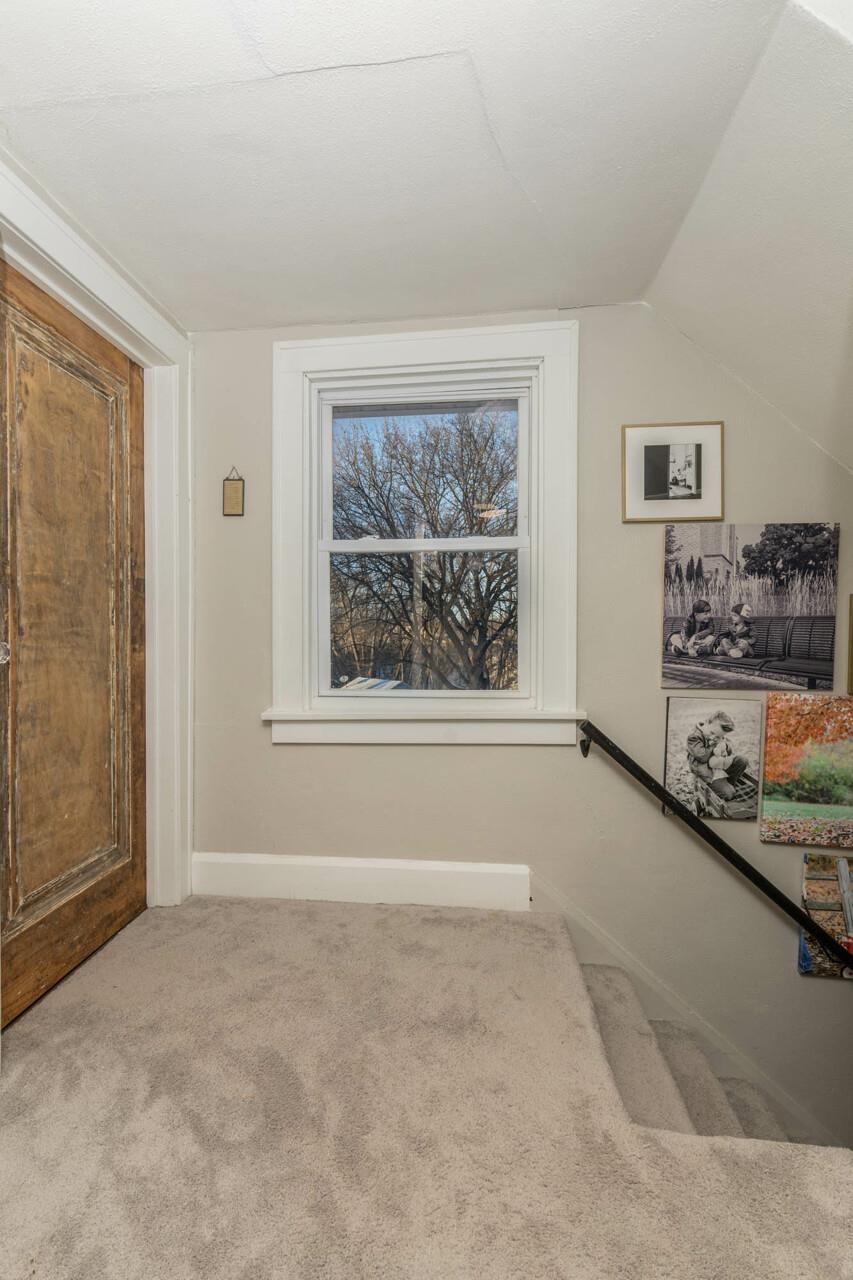4515 Simpson Road Rockford, IL 61102 - Photo 16 of 32 Gallery Image 16