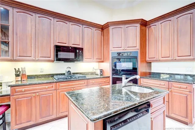 $1,650,000 | 4577 Southeast Waterford Drive, Stuart, FL 34997