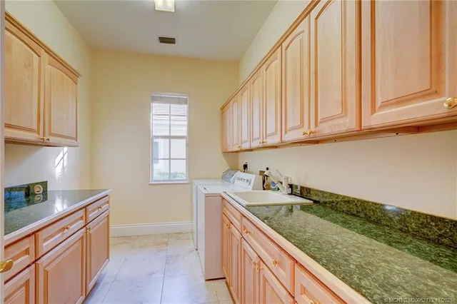 $1,650,000 | 4577 Southeast Waterford Drive, Stuart, FL 34997