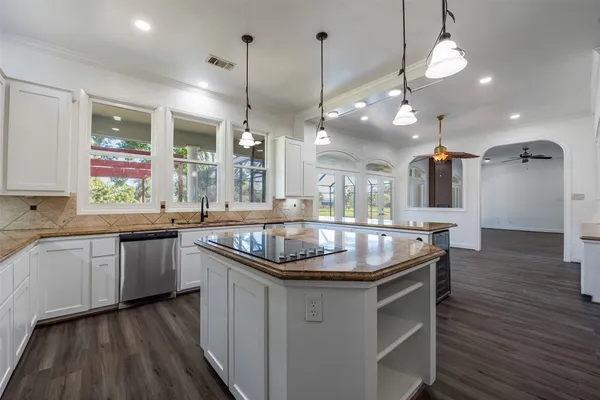 $4,995 | 4610 Lea Lane, Fulshear, TX 77406