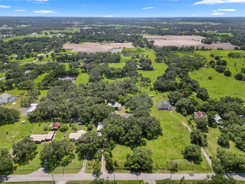 4405 North Wilder Road Plant City, FL 33565 - Photo 77 of 78 an aerial view of multiple house