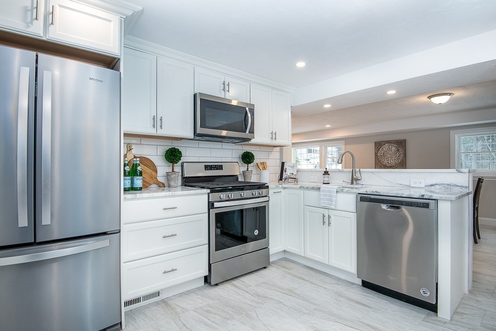 84 Kendall Road Holden, MA 01520 - Photo 13 of 25 Gallery Image 13