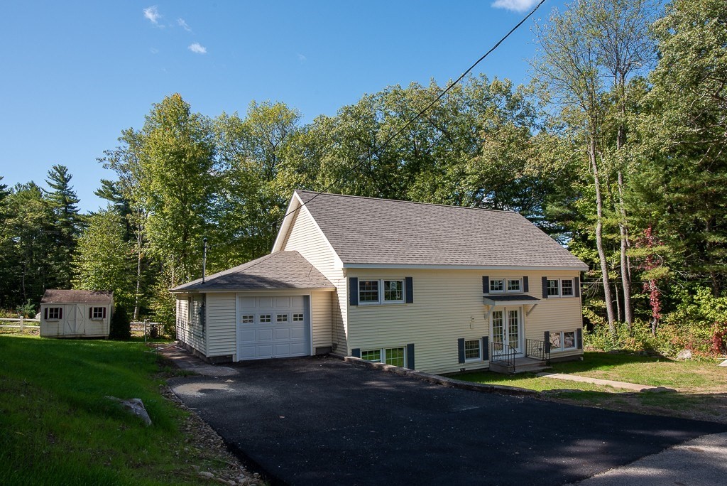 84 Kendall Road Holden, MA 01520 - Photo 2 of 25 Gallery Image 2