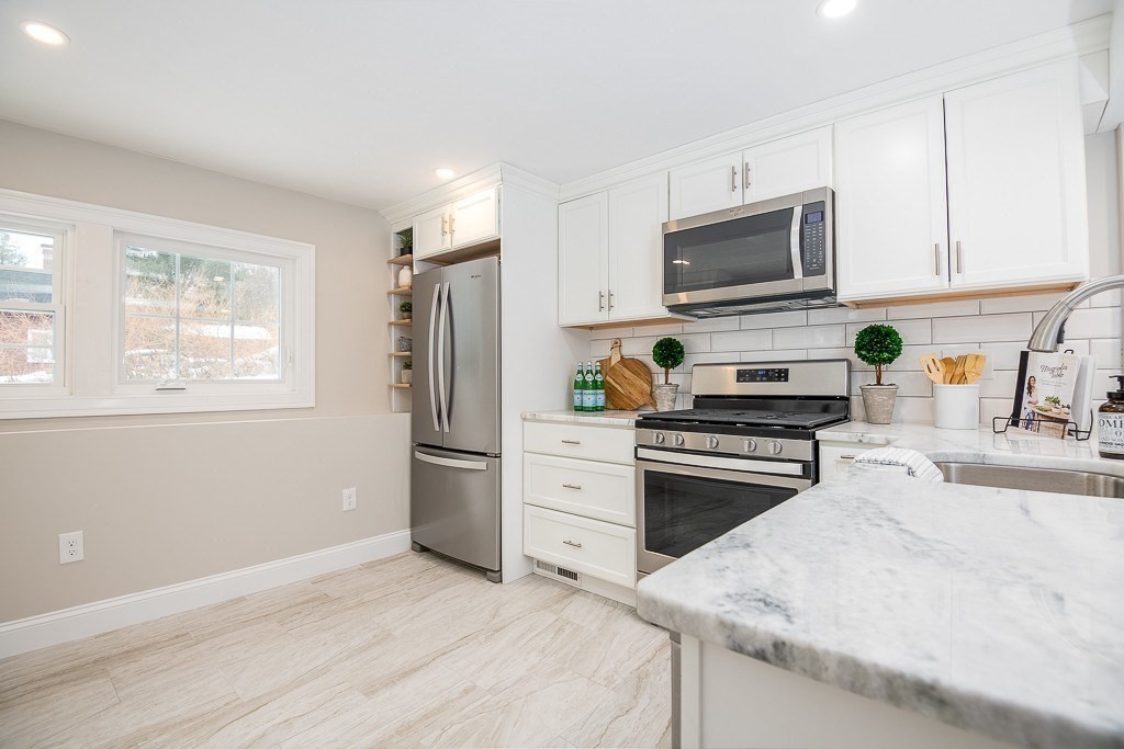 84 Kendall Road Holden, MA 01520 - Photo 10 of 25 Gallery Image 10
