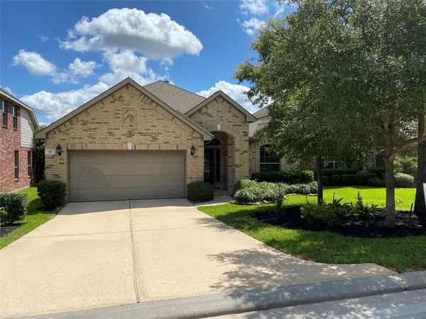 $2,750 | 42 Black Swan Court, The Woodlands, TX 77354
