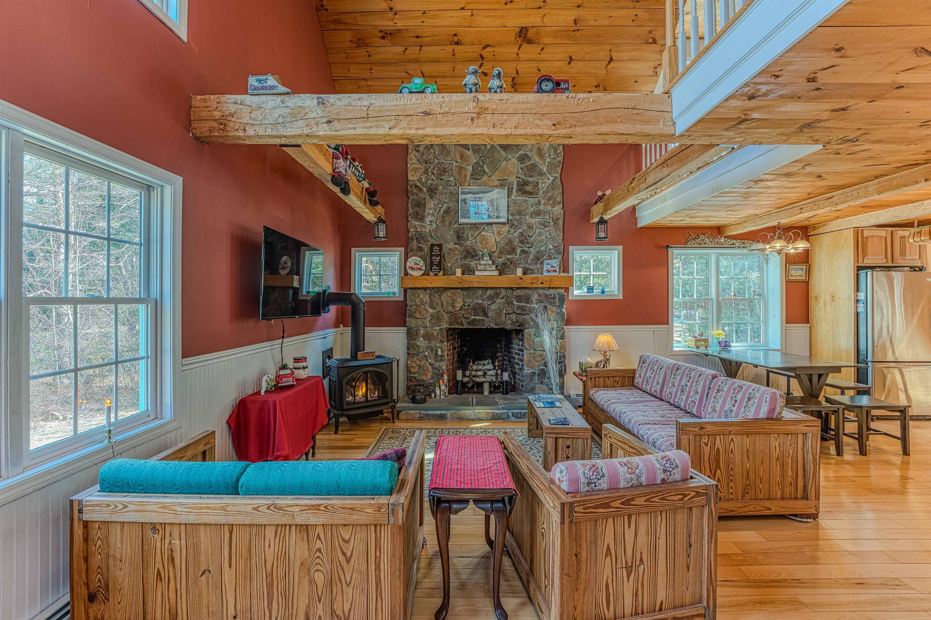 56 Michael Way Carroll, NH 03598 - Photo 6 of 36