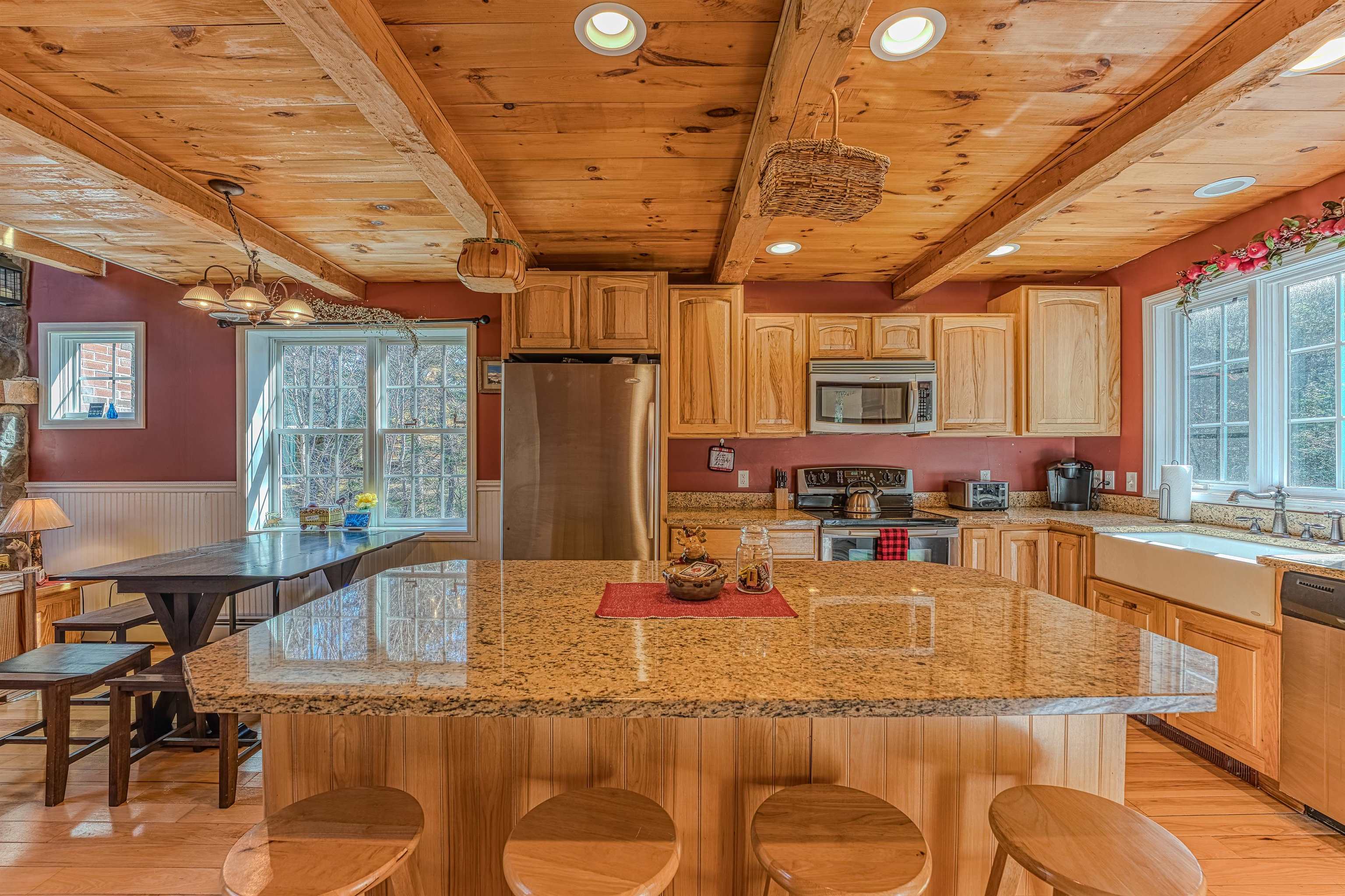 56 Michael Way Carroll, NH 03598 - Photo 9 of 36